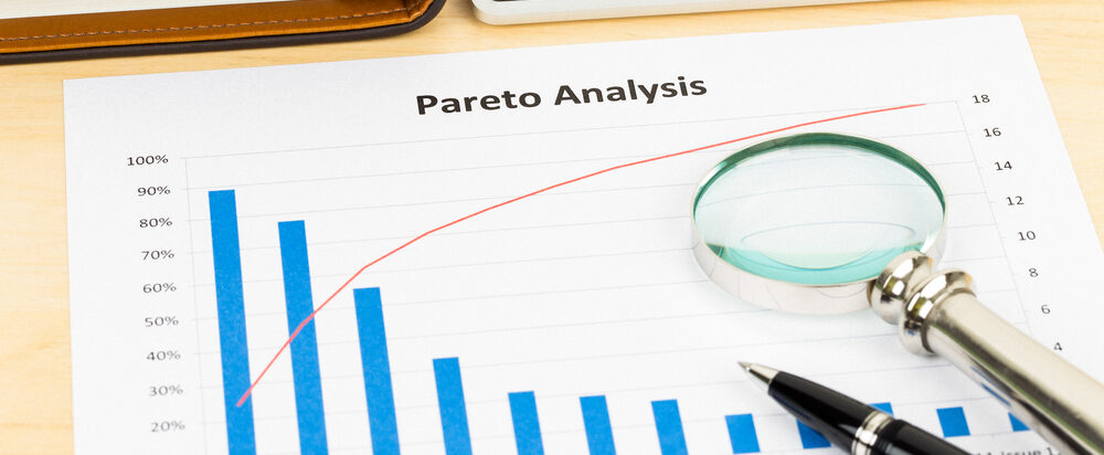 Pareto,Principle,Business,Analysis,Planning,With,Pen,,Magnifier,,And,Keyboard